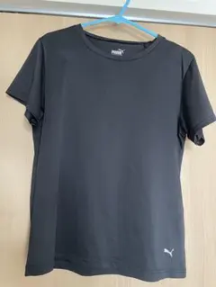 PUMA 黒 Tシャツ Mサイズ