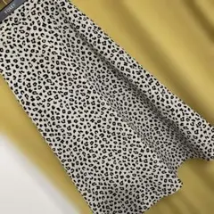 ヒョウ柄フレアロングスカート　ベージュ　美品