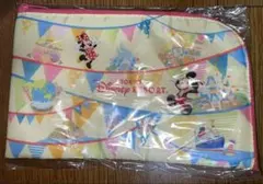 東京ディズニーリゾート A5ポーチ