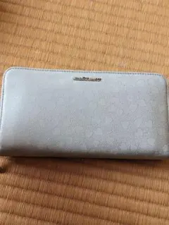 未使用　JILLSTUART ジル　長財布 ラウンドファスナー ハート柄のサムネイル