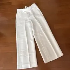 バナナリパブリック、白ワイドレッグパンツ