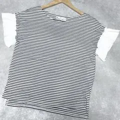 美品 KUMIKYOKU クミキョク トップス ボーダ フリル袖 Tシャツ Mのサムネイル