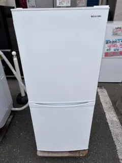 SHARP 冷蔵庫 2019年製 137L 2019年製 SHARP 冷凍冷蔵庫 137L 左開き 白 単身向け 動作確認済