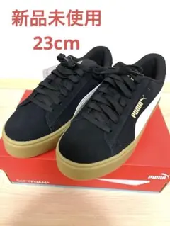 新品未使用　PUMA SOFTFOAM+ ブラック/ホワイト スニーカー