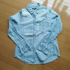 UNIQLO デニムシャツ（ボタンダウンカラー・長袖）男女兼用sサイズ