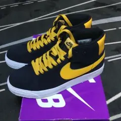 NIKE　SB ZOOM BLAZER MID