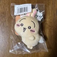 ちいかわ うさぎだらけくじ　E賞 ぬいぐるみバッジ