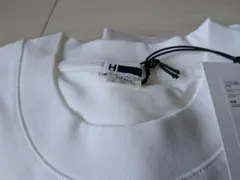 【新品】H beauty&youth Tシャツ Whiteのサムネイル