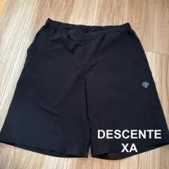 DESCENTE ブラック ショートパンツ XA