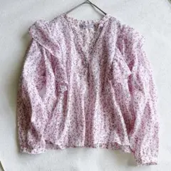 ZARAフリル付き小花柄スキッパーブラウス　EUR S ふんわり　パープル