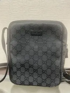 GUCCI GGキャンバス ショルダーバッグ ブラックのサムネイル