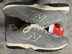 BASKETCASE New Balance 204L