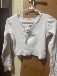 ホワイトリブ編みクロップドトップス