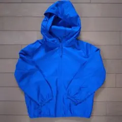 ユニクロ　ポケッタブルパーカー　110