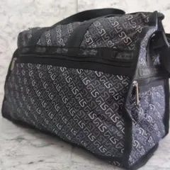 ◆LESPORTSACレスポ◆ボストンバッグ　鍵付 ブラック　総柄　2way