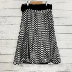 リボン柄 フレアスカート 黒 白 M相当 ウエストゴム 上品 フェミニン 春夏