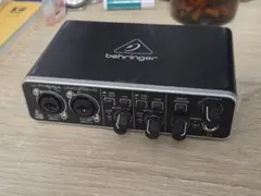 美品・箱説付】BEHRINGER UMC204HD ☆5m USBケーブル付 - メルカリ