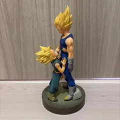 ドラゴンボールフィギュア　魔人ベジータ・トランクス親子シーン