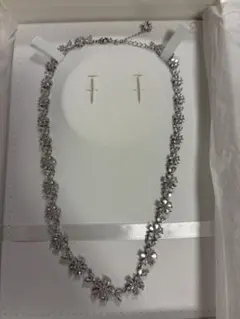 【1回使用】LoveTiara ラブティアラ ブライダルネックレス クリスタル