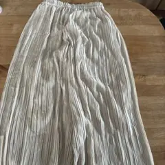 UNIQLO アイボリー プリーツパンツ S