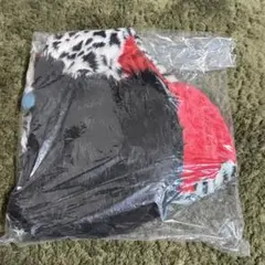 ディズニー　101匹わんちゃん　ファンキャップ　フード付きマフラー　クルエラ