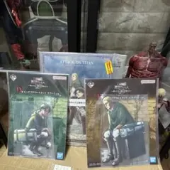 一番くじ　進撃の巨人 D賞 リヴァイ E賞 エルヴィン　アクリルスタンド