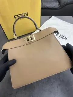 FENDI ピーカブー ISeeU スモールのサムネイル