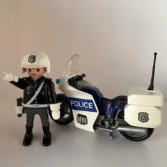 playmobil プレイモービル CITY ACTION 白バイ警官 ４個 playmobil プレイモービル CITY ACTION 白バイ警官 4個 - メルカリ