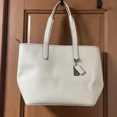 p*n様 COACH ホワイトレザートートバッグ