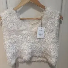 ホワイト ファー風 ノースリーブ ニットベスト