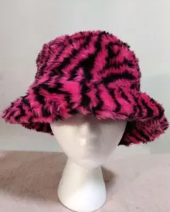 ピンクゼブラファーバケットハット
