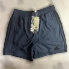 新品　アディダス　Mサイズメッシュ裏地付き　ハーフパンツ ネイビーのサムネイル