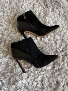 ブラック スエード アンクルブーツ