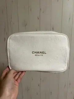 CHANEL BEAUTE ポーチ ホワイトのサムネイル