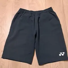 YONEX 黒 ショートパンツ