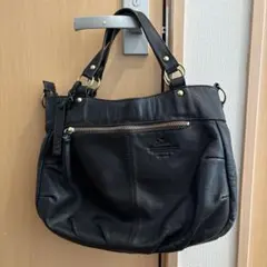 Dakotaダコタ ショルダーバッグ2way 黒 本革レザー 斜めがけ可