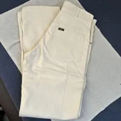 クリーム色 ワークパンツ サイドポケット付き