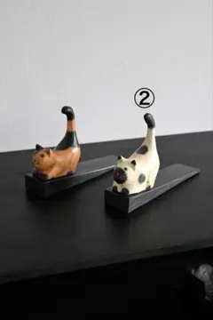 ネコのドアストッパー