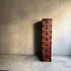 岩屋堂箪笥　力強い杢目と南部鉄器金具が存在感を放つ7段立箪笥　タンス