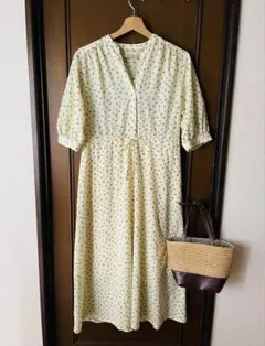 半袖　花柄ワンピース　フリーサイズ　黄色