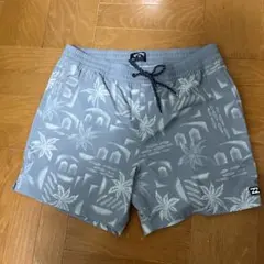 新品未使用Billabong ショートパンツ 総柄のサムネイル