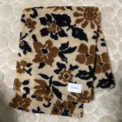 superNova. Flower camo ボア　マフラー