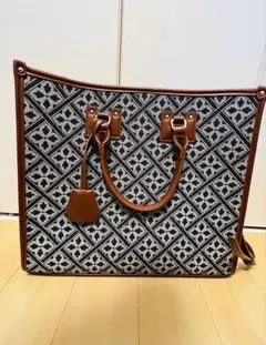 【LAURA ASHLEY】バッグ