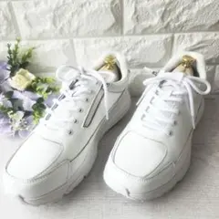 MBT SIMBA TRAINER Ⅱ ジップ レザー スニーカー 白 27cmのサムネイル