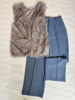 コーデ売り秋服ふわふわトップスきれいめライトブルーパンツ