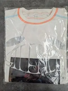 vaundy ロンT グッズ 新品未開封 - メルカリ