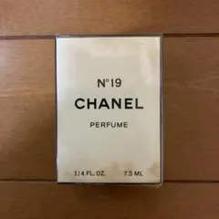 chanel no.19 7.5ml 未開封　シミあり