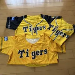 Tigers ユニフォーム ストライプ柄 2着セット - メルカリ