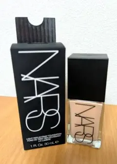 【美品】NARS ライトリフレクティング ファンデーション 02166のサムネイル