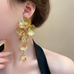 ピアス パール 結婚式 フラワー ウェディング ゴールド ブライダル 大ぶり